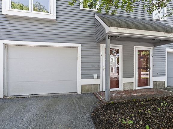 2nd image of 10 Country Hill Ln #19