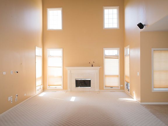 2nd image of 3332 Lapp Ln