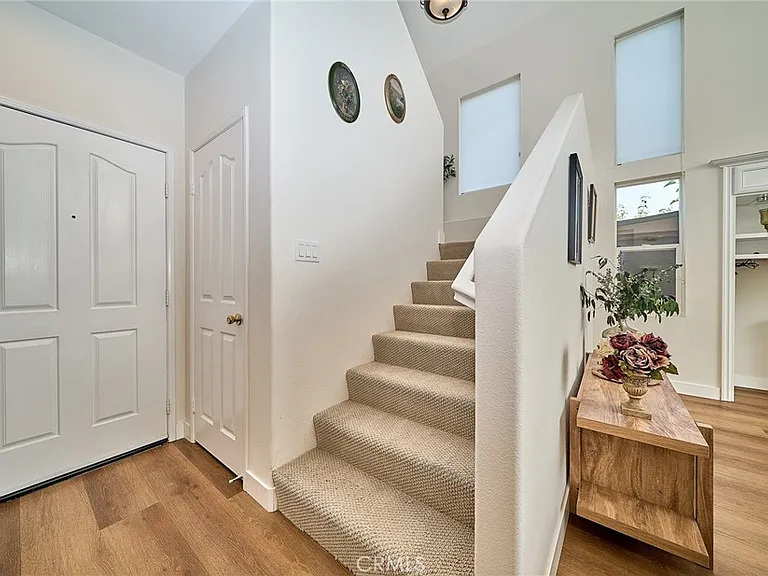 6377 Peach Ave — Photo 6