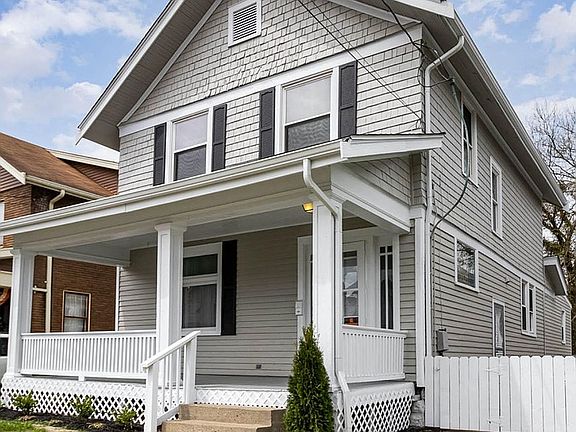 3rd image of 204 W 34th St
