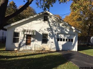 7 Madison Ave, Ravena, NY 12143