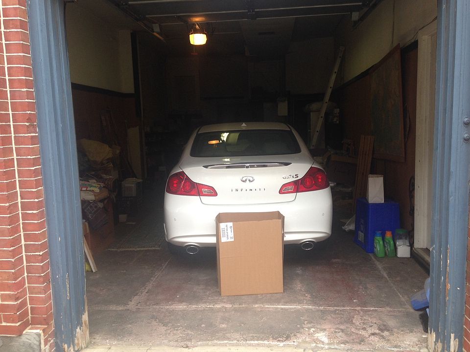 2nd image of 2118 Chancellor St