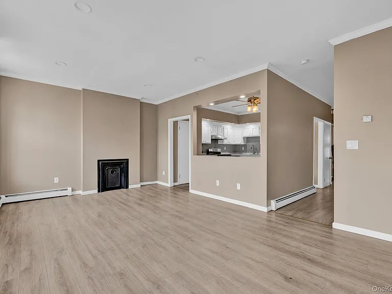85 Main St #3 — Photo 7