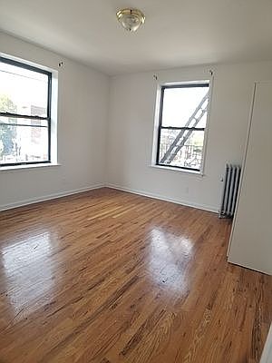 3rd image of 334 Montgomery St #8C