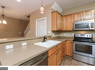 9673 Zircon Ln N UNIT 3, Maple Grove, MN 55311