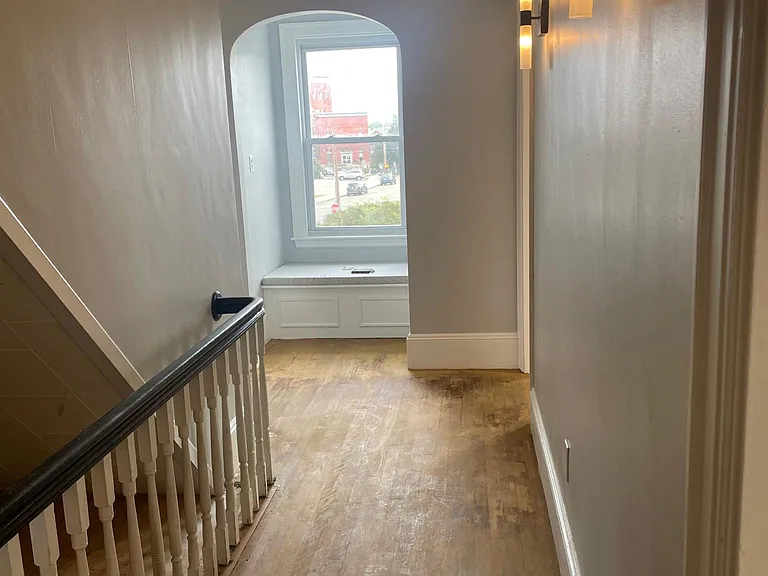 16 Crescent St #2 — Photo 10