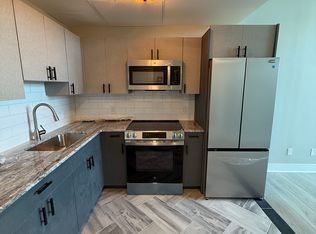 275 Chapel St #4M, New Haven, CT 06513