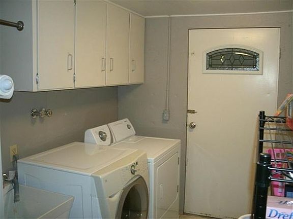 4th image of 402 Sierra St