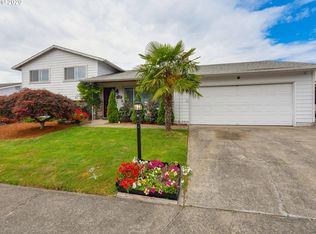 17327 NE Wasco St, Portland, OR 97230