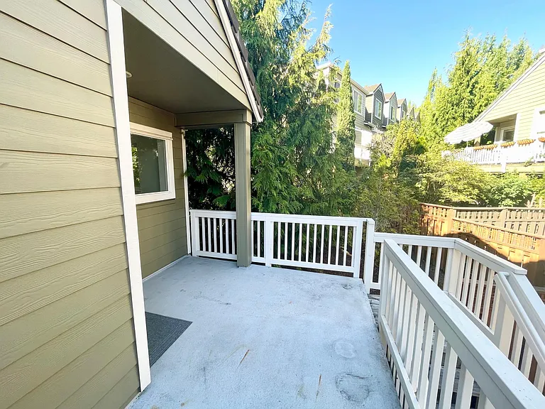 10245 NW Wilshire Ln #10245 — Photo 11