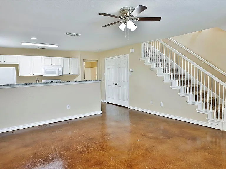 7705 Stanley Ct — Photo 5
