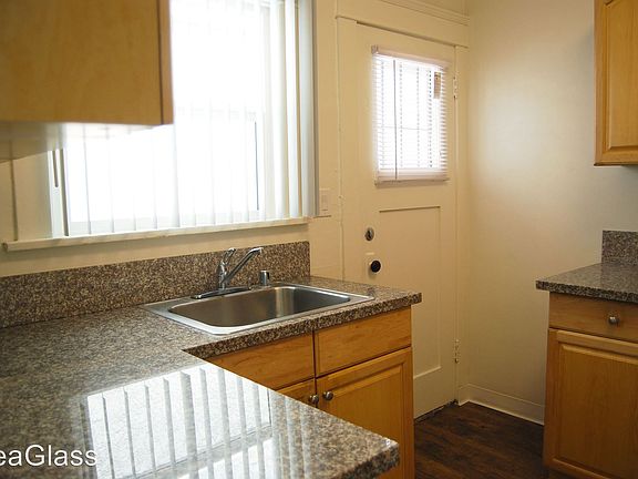 5th image of 3817 E Livingston Dr APT 02