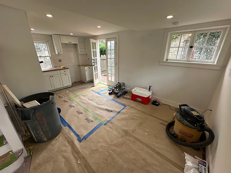 10 E Hartwell Ln — Photo 4