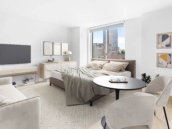 70 W 37th St APT 1012