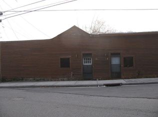 128 Hillcrest St, Clinton, TN 37716