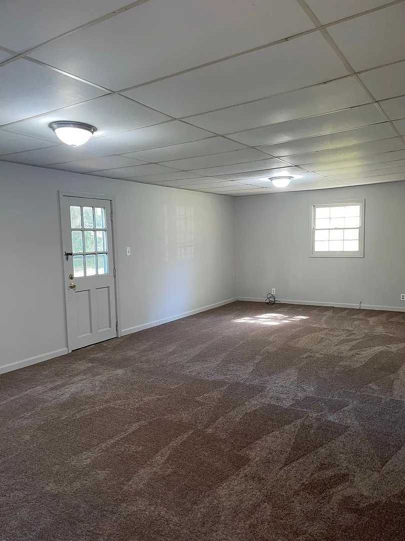 Recently Renovated Brick Ranch W/ Tons Of Space! — Photo 4