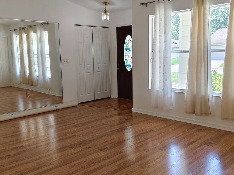 2415 NW 52nd Pl — Photo 11