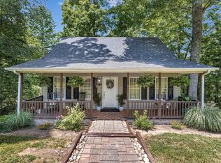 972 Jordan Cir, White Bluff, TN 37187