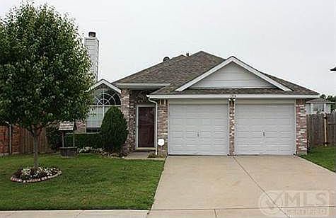 1st image of 1370 Honeysuckle Ln