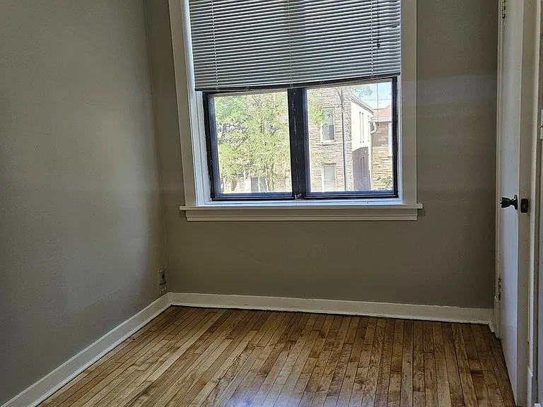 1849 W 17th St #2F — Photo 9