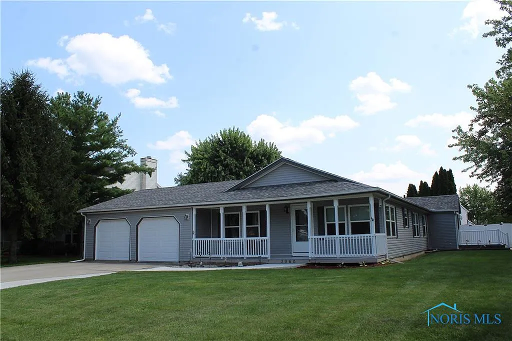 3960 Dalling Dr photo 1