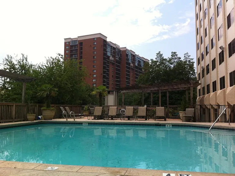 2479 Peachtree Rd NE #1609 — Photo 2