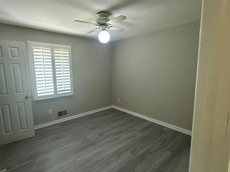 1540 Mercer Way — Photo 15