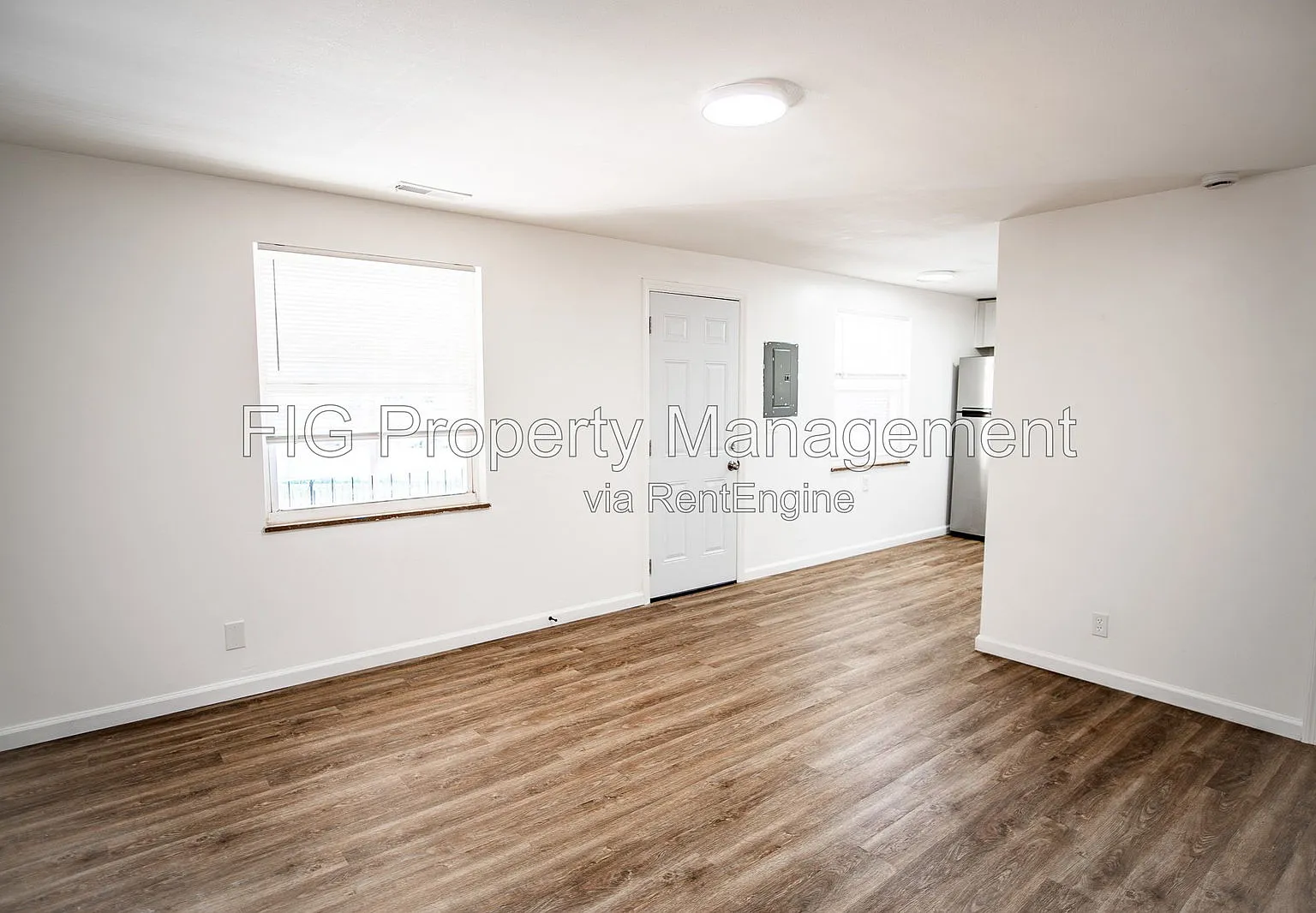 Studio, 1.0 bath, 777 sqft, $1,300 — Photo 2