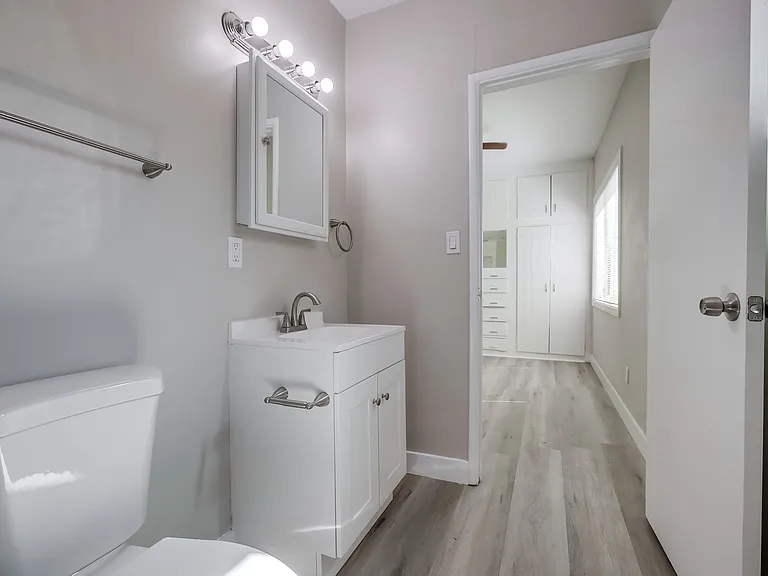 1002 Ocean Ave #5 — Photo 12