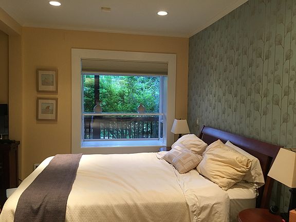 4th image of 237 Dorland St