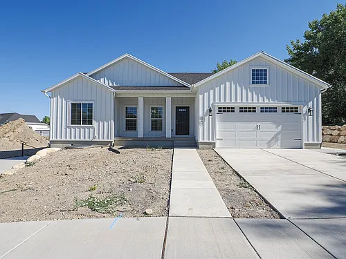 251 E 1280 N Photo 1