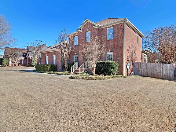 2nd image of 221 Wainscott Dr