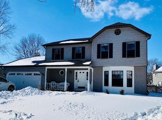 113 Ardley Ct, Naperville, IL 60565