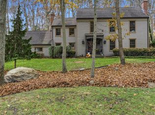 73 Farm Rd N, Wading River, NY 11792
