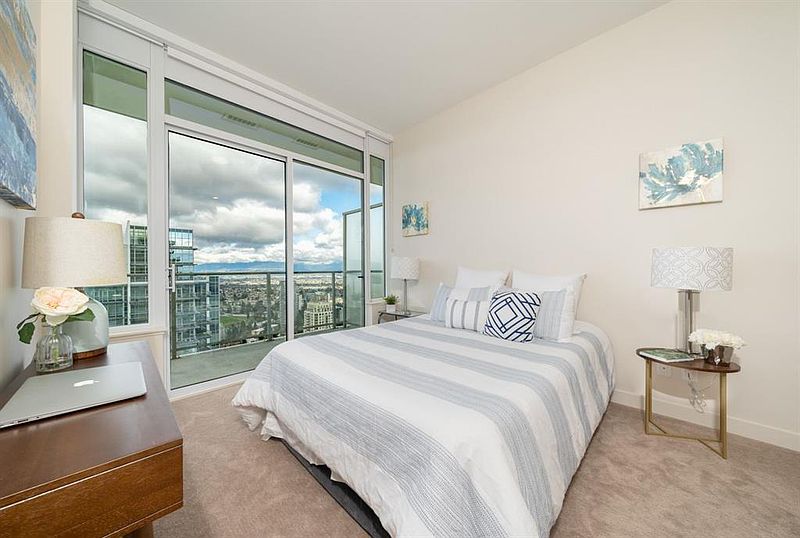Burnaby Apartment for rent - 2 Bedrooms — photo 22