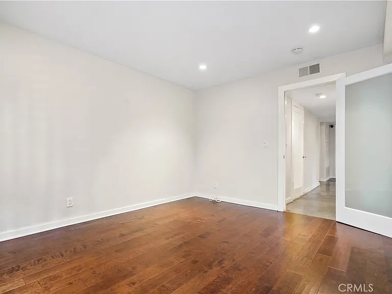 9025 Keith Ave #101 — Photo 9