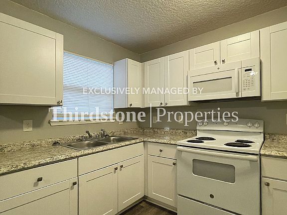 5th image of 375 Smith St