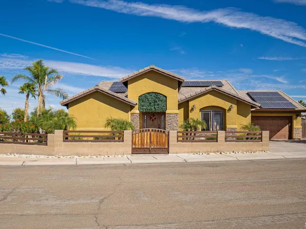 2425 N David Riedel Blvd, San Luis, AZ 85336