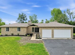8196 Westbrook Rd, Brookville, OH 45309