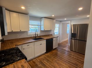 449 Bullocks Point Ave, Riverside, RI 02915