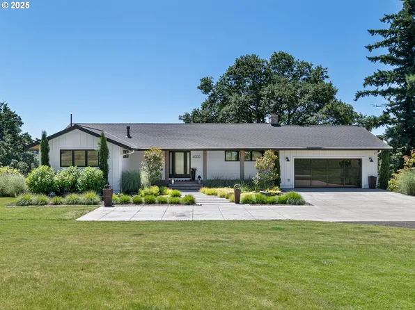 4000 S Ridge Ln, West Linn, OR 97068