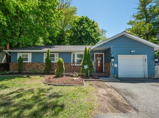 212 Durban Ave, Hopatcong Boro, NJ 07843