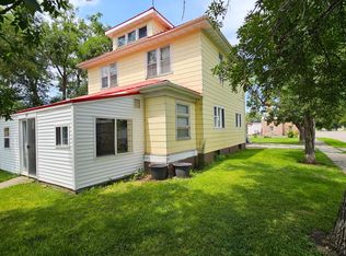 121 1st St S, Ellendale, ND 58436