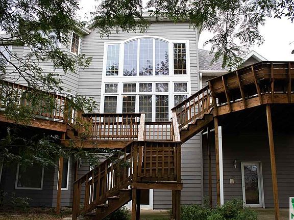 4th image of 4851 Bradford Ln
