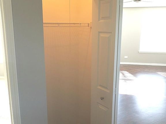 5th image of 1811 Michigan Ave APT 207