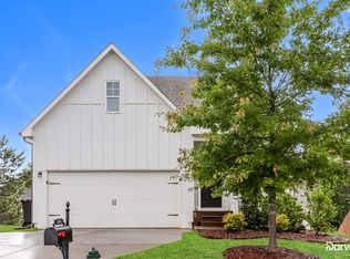 128 Hood Park Dr, Newnan, GA 30265