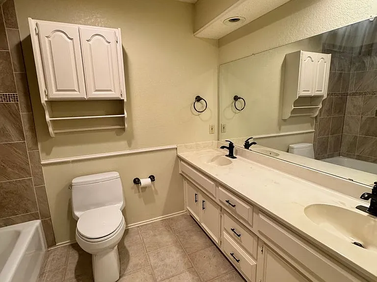 7712 Grover Ave — Photo 29