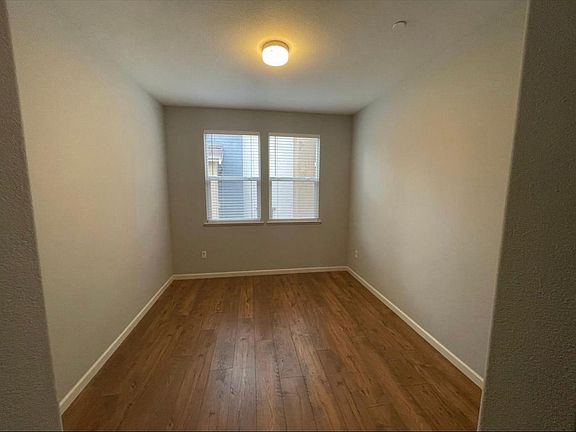 2nd image of 1580 Canal St #1580