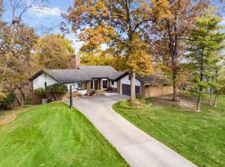 7069 Coburn Ln, Johnston, IA 50131