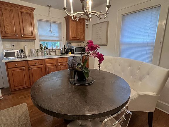 1B2B888F-C5A5-49F6-AB6B-51B1EBC17C8E